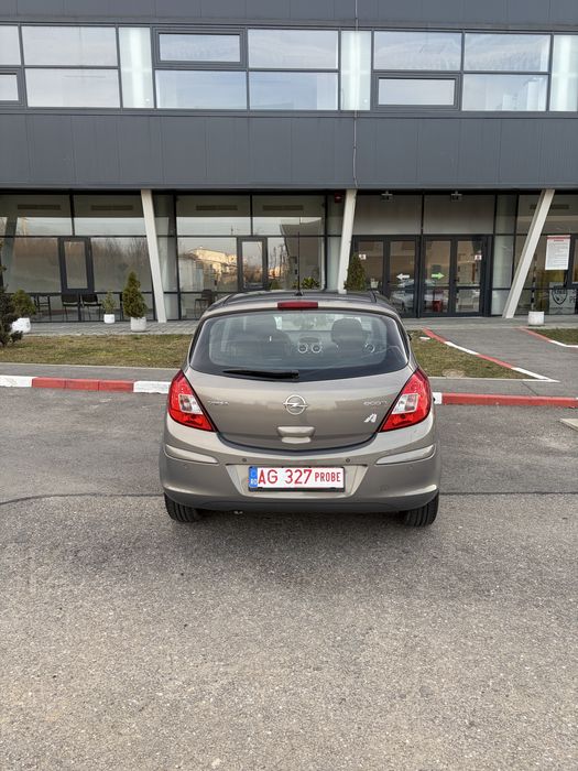 Opel corsa 1.3 diesel scaune incalzite /volan incalzit
