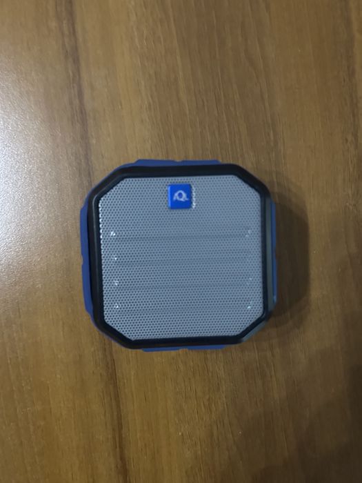Тонколонка aql bluetooth