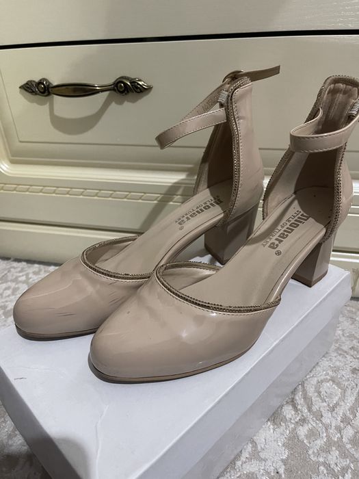 Продам туфли в хорошем состоянии