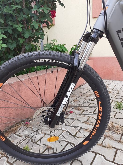 Bicicleta electrica noua