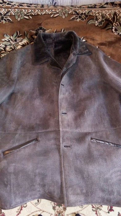 Продаю мужскую дубленку