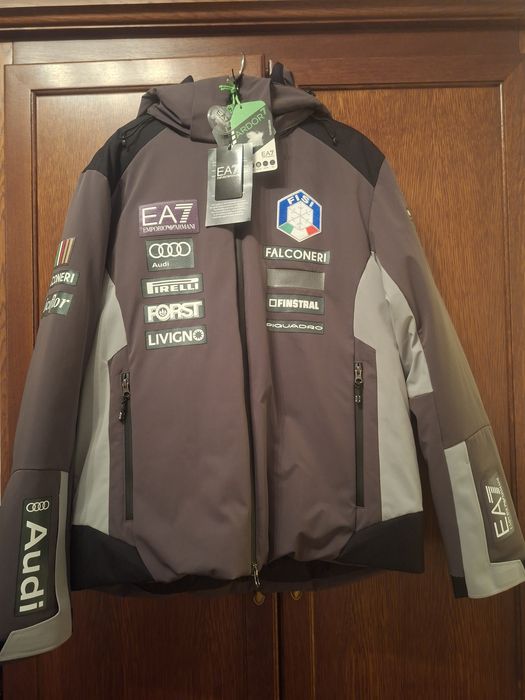 Emporio Armani EA7 яке ски