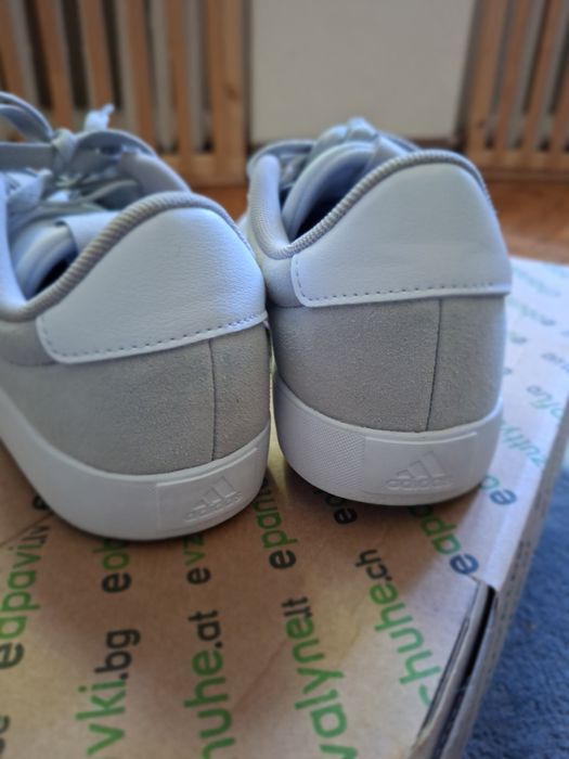 Adidasi Adidas VL Court 3.0 Gri Piele Intoarsa – Ca Noi – Marimea 37,5
