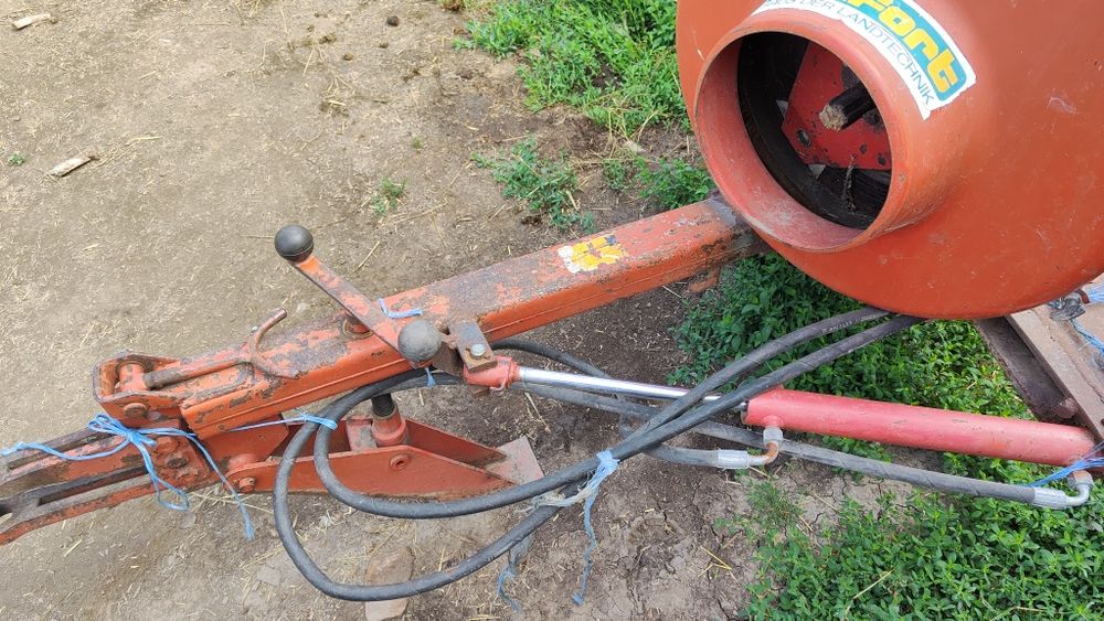 Продават се Welger ap52