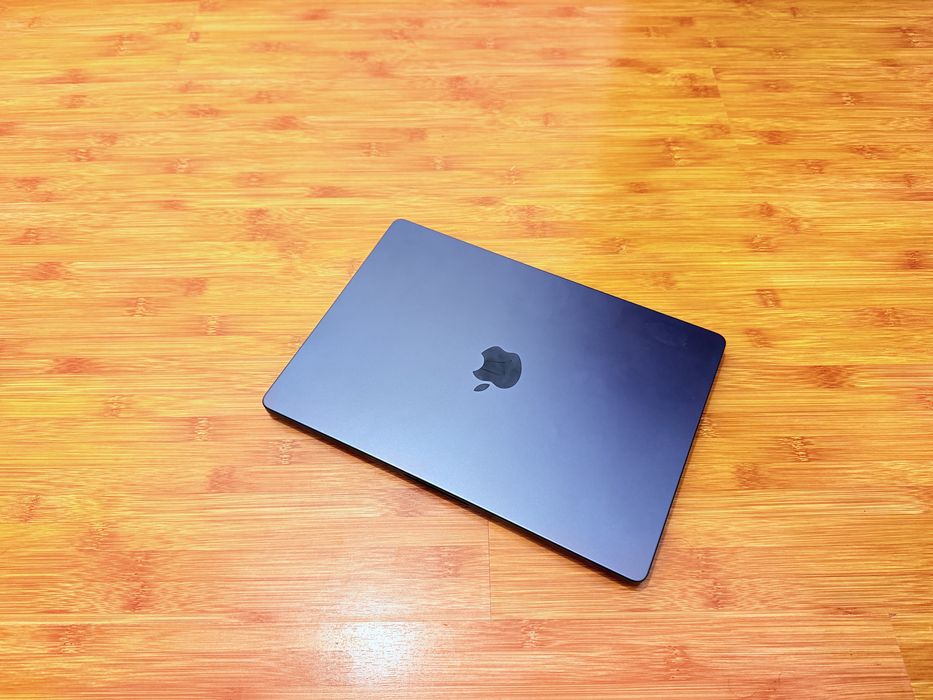 Apple MacBook Pro M3 Pro de vânzare | OLX.ro