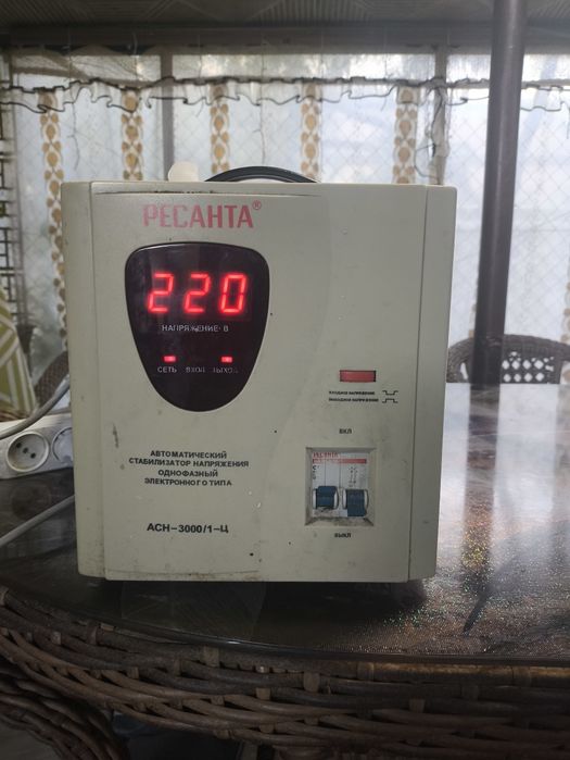 Стабилизатор Ресанта