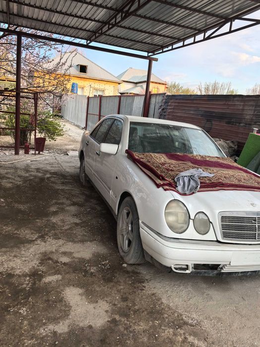 Мерседес бенз 210