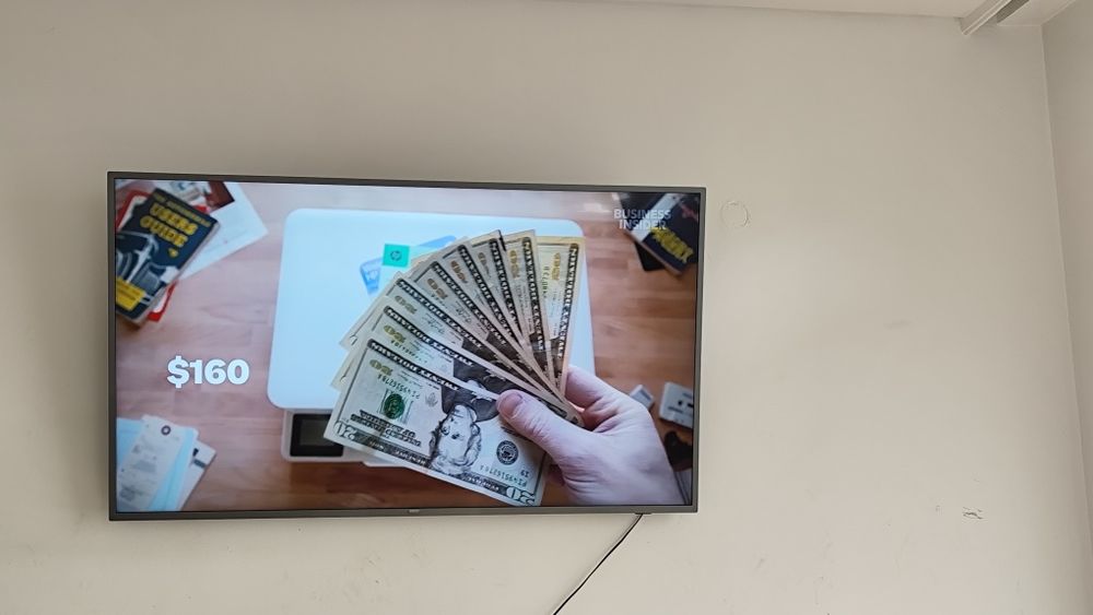 Телевизор Philips 65инча