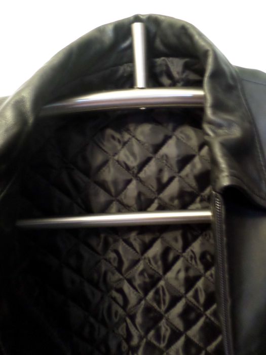 Geacă din piele naturală - model motociclist - Prețul este negociabil