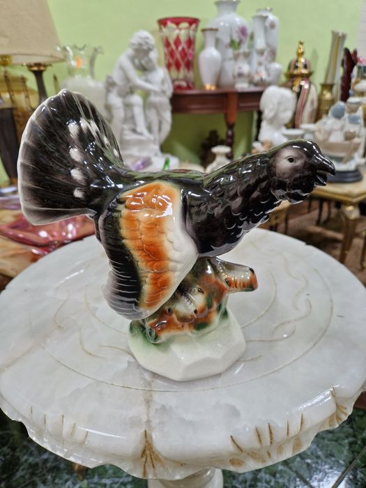 Уникална рядка антикварна колекционерска австрийска порцеланова фигура