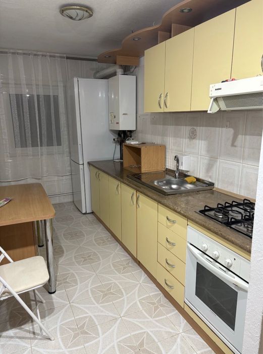 Inchiriez apartament doua camere