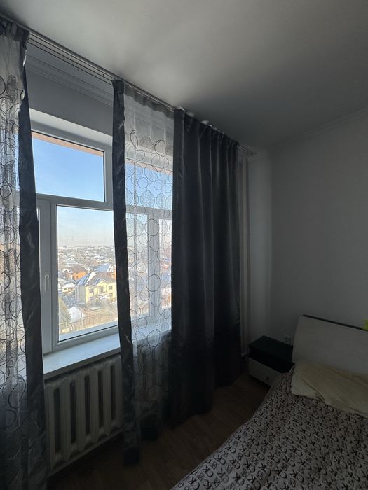 Продам шторы в комнату