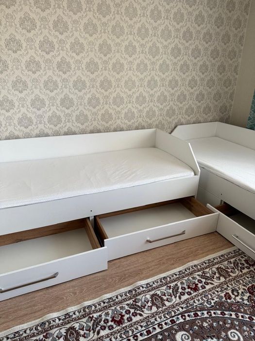 Кровати с ящиками