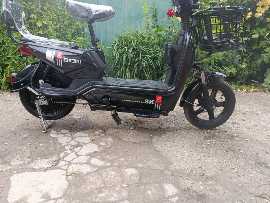 Продам новы скутер