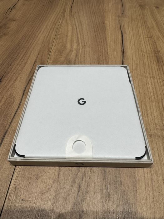 Google Pixel pro 9 Fold, Nou, cu folia originala pe el