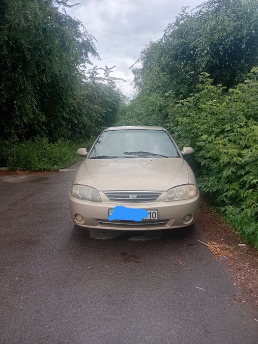 Продам машину kia specta
