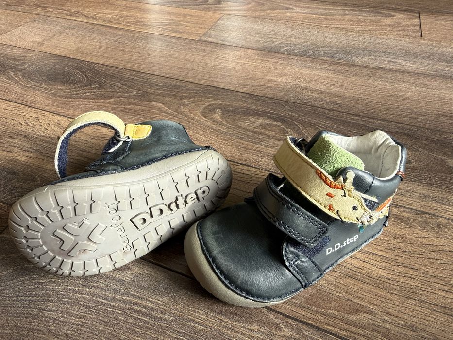 Обувки бебе 22 - Zeazoo, D.D Step боси, DECATHLON пантофи