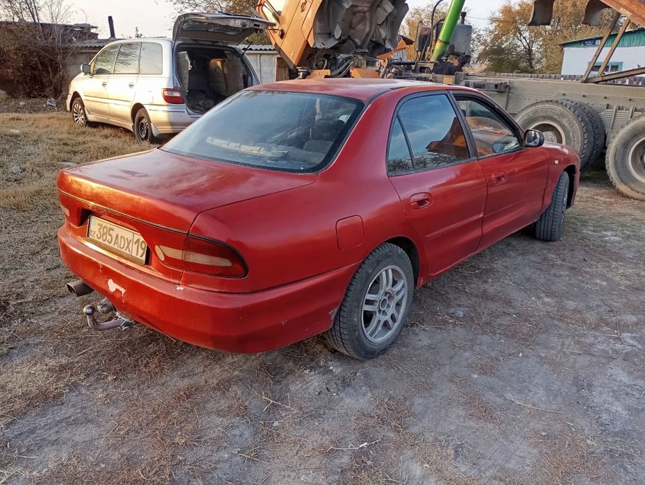 Продам Митсубиси Галант дутый