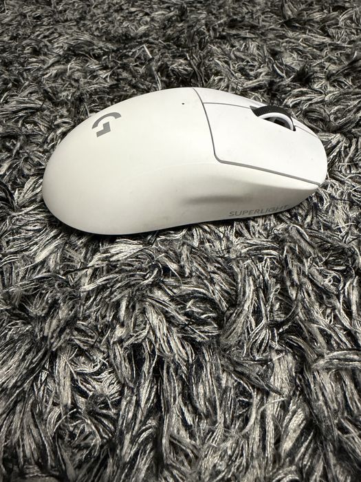 Logitech Superlight