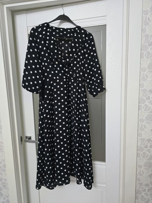 Продам  женские  платья