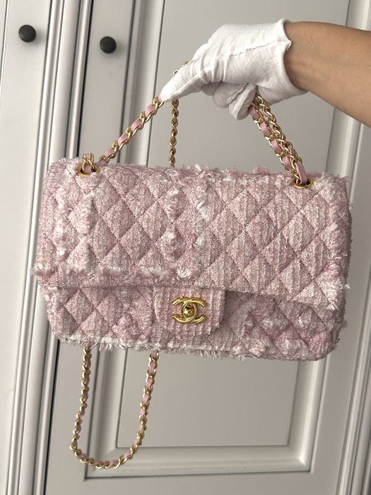 Geanta Chanel rose, pastrata in conditii excelente