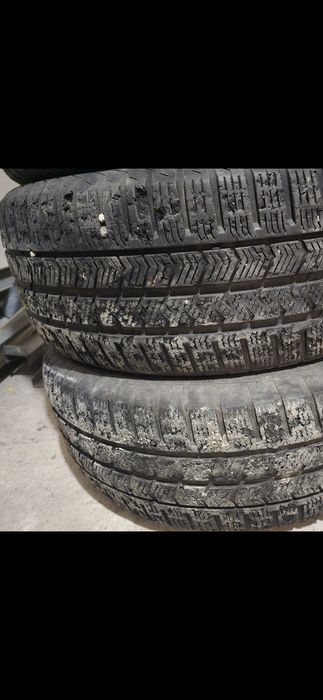 225/55 R17 vredestein