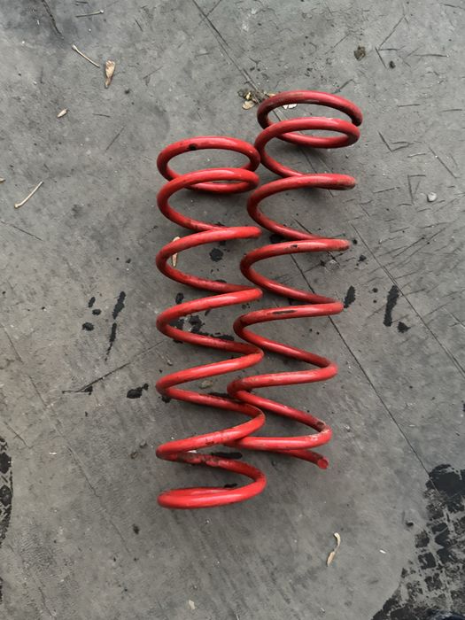 продам пружины -30