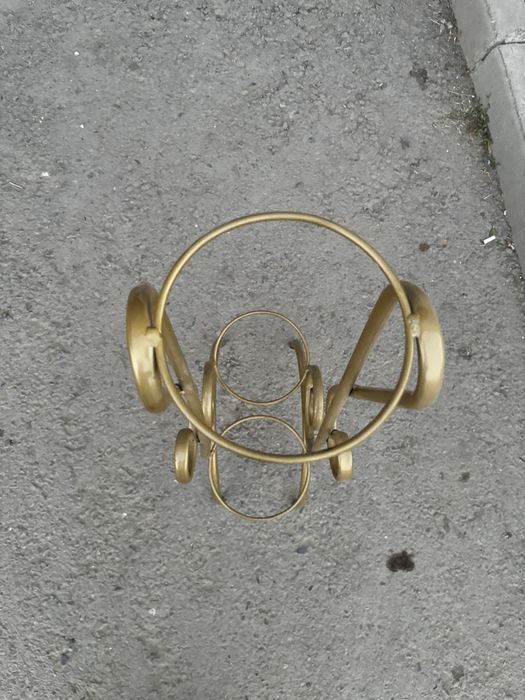 Гулге подставка сатылады