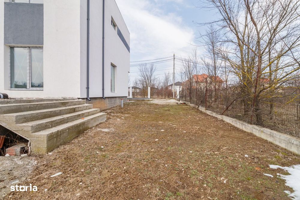 Casa Corbeanca P+1 cu 3 dormitoare si curte generoasa, terasa si loc d