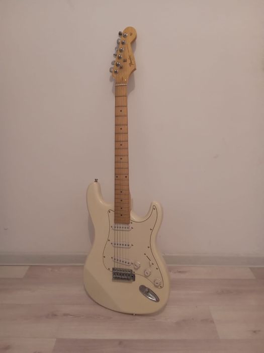 Электрогитара Fender