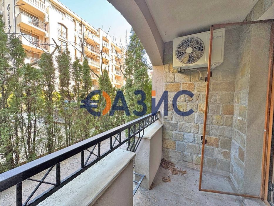 Продава се Двустаен апартамент в к.к. Слънчев бряг - 68 кв.м за 938 €/кв.м - Снимка #11