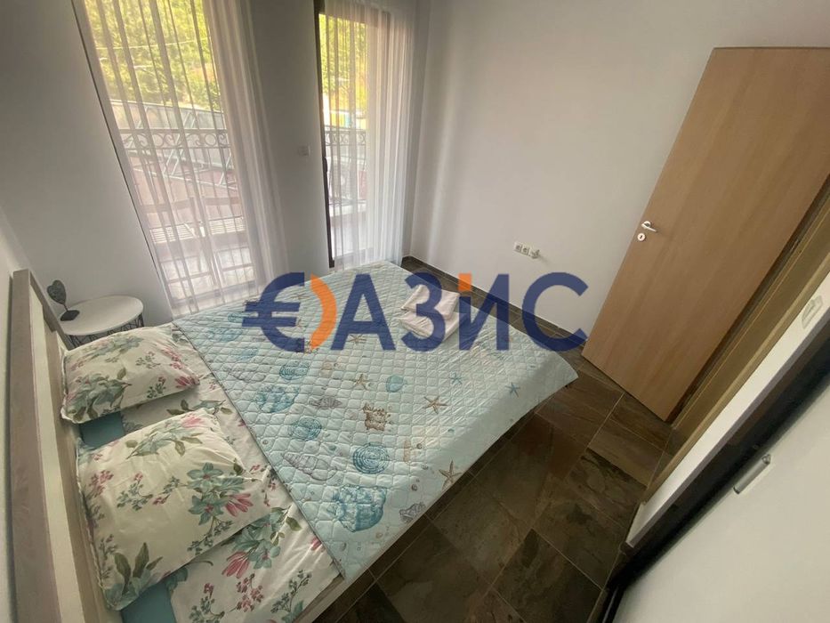 Продава се Двустаен апартамент в к.к. Елените - 65 кв.м за 487 €/кв.м - Снимка #11
