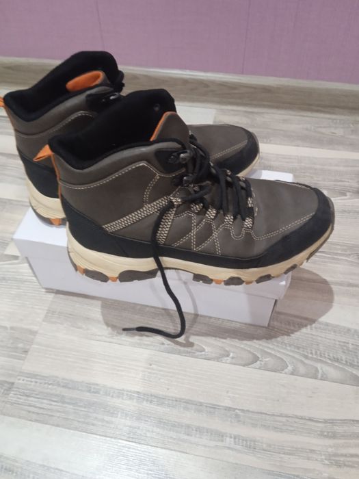 Боти за момче 37 номер