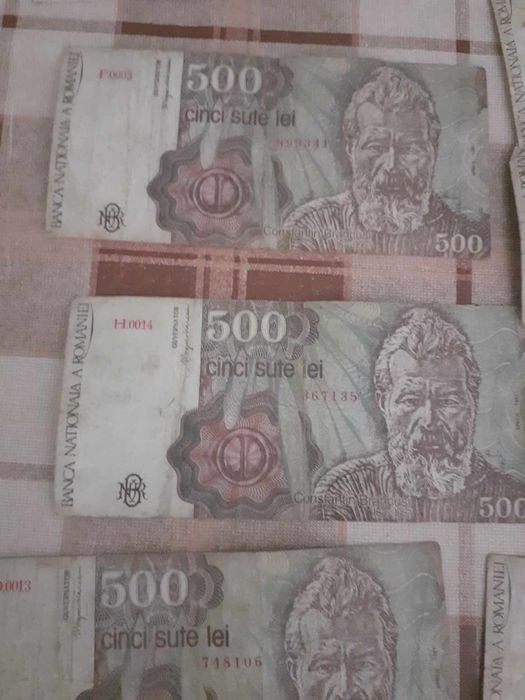 Vând bancnote vechi cu Brâncuși