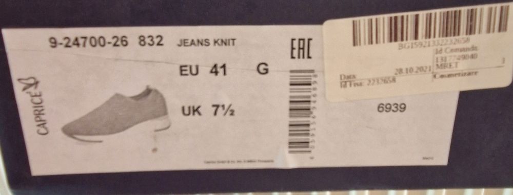 Pantofi slip-on cu strasuri