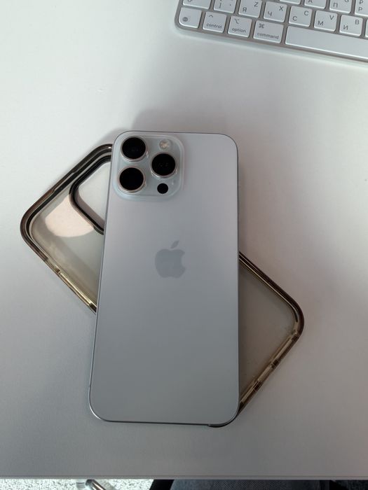 Продам iPhone 15 Pro Max (White Titanium) | Батарея 85%