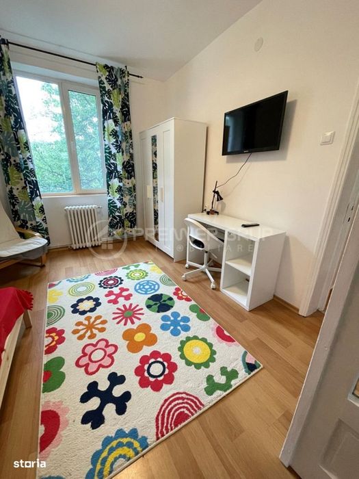 Piata Unirii! Etaj 2! Apartament 2 camere 55mp decomandat, centrala