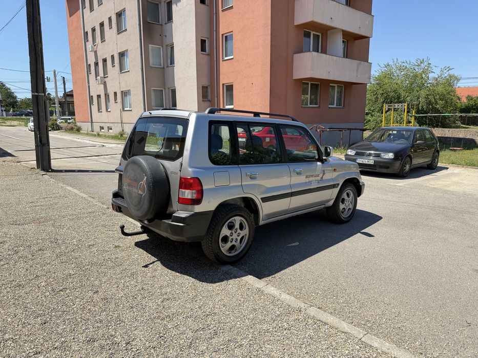 Mitsubishi Pajero Pinin - Super select