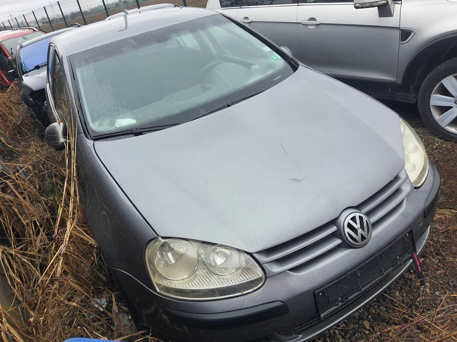 На части! VW Golf 1.9 SDI