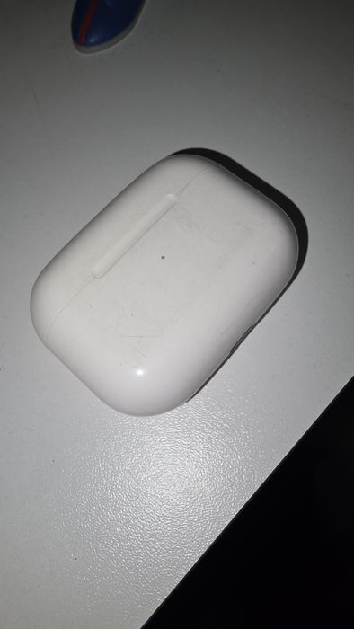 Vand urgent airpods pro gen 1
