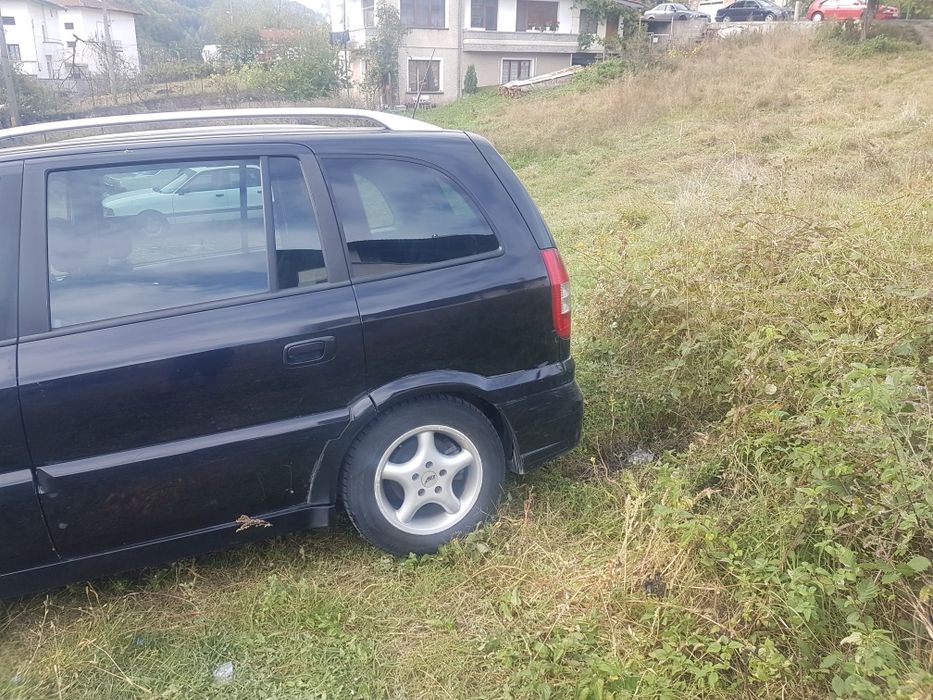 Опел зафира 2.2дти 125кс на части