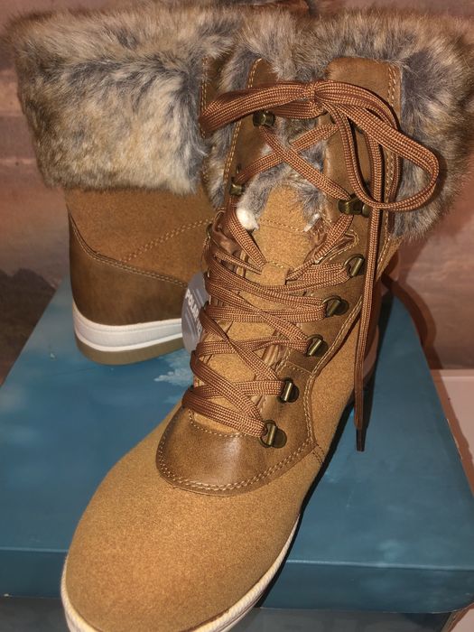 Дамски зимни ботуши