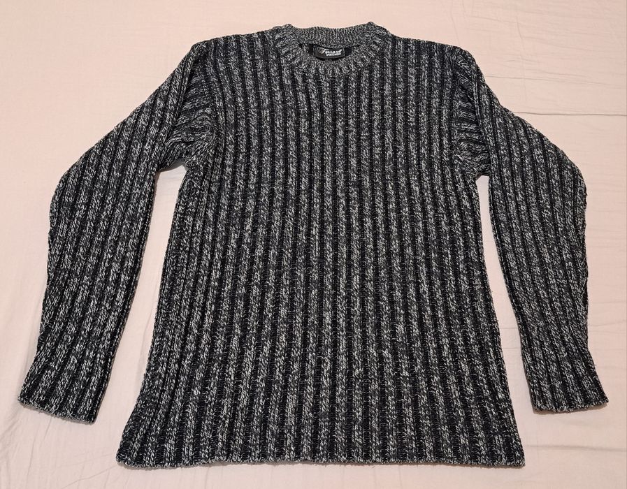 Пуловери и жилетки
Esprit , kenvelo . Adidas . Blue petrol