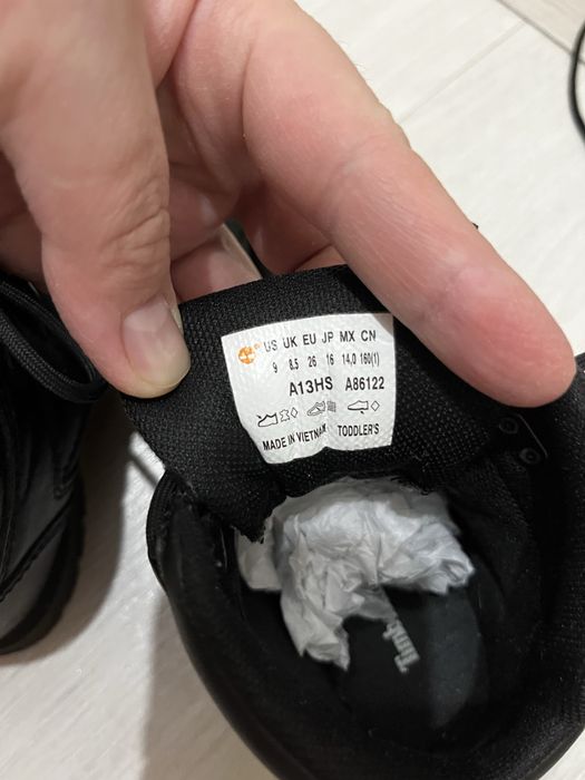 Продаю ботинки унисекс для мальчика и девочки