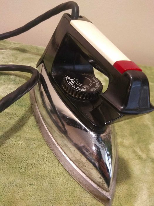 Ретро шевна машина и ютия