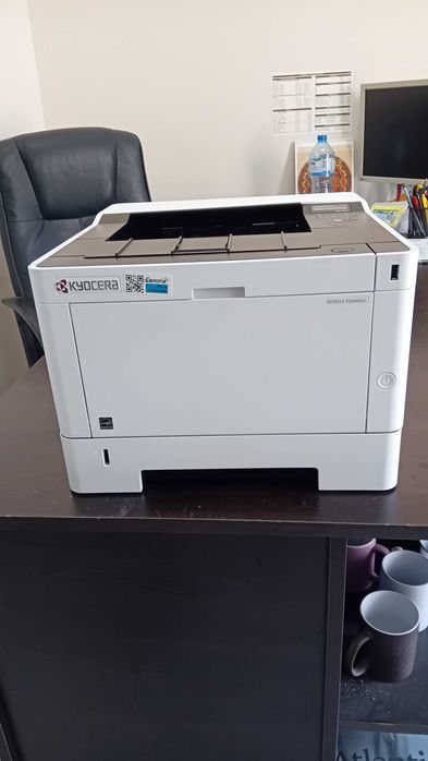 Отличен! Лазерен принтер Kyocera p2040 dn с дуплекс и мрежа