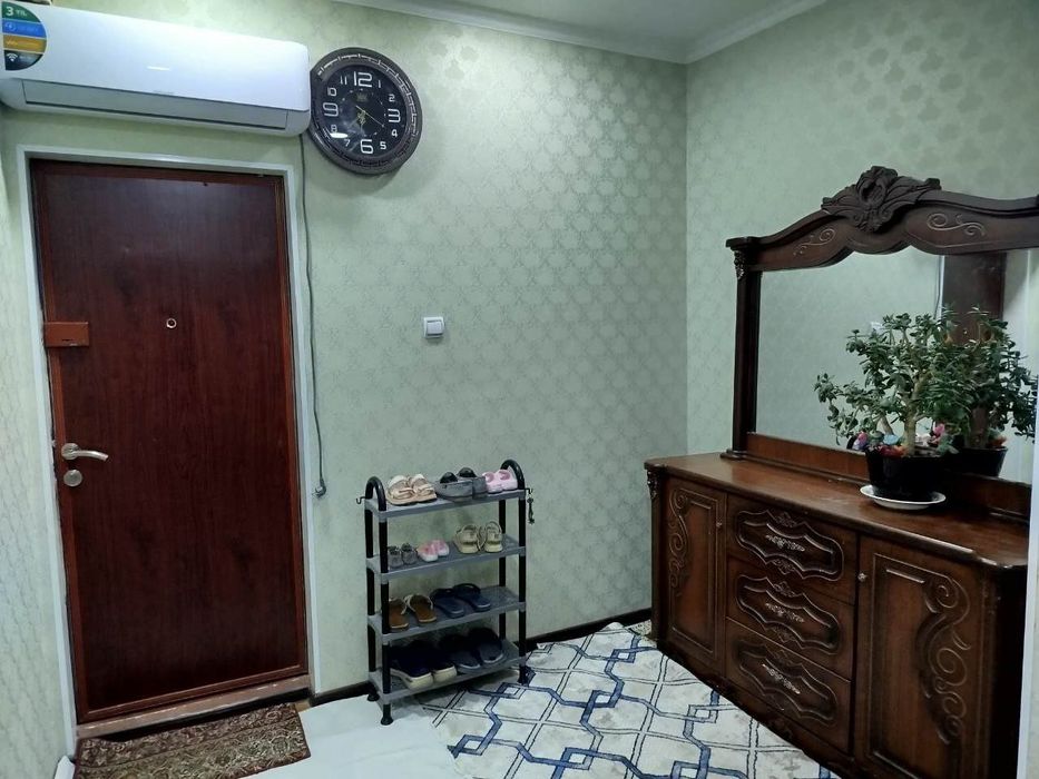 Uy sotiladi  uy sotiladi