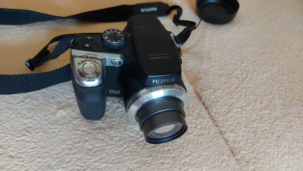 Fujifilm FinePix S8100fd