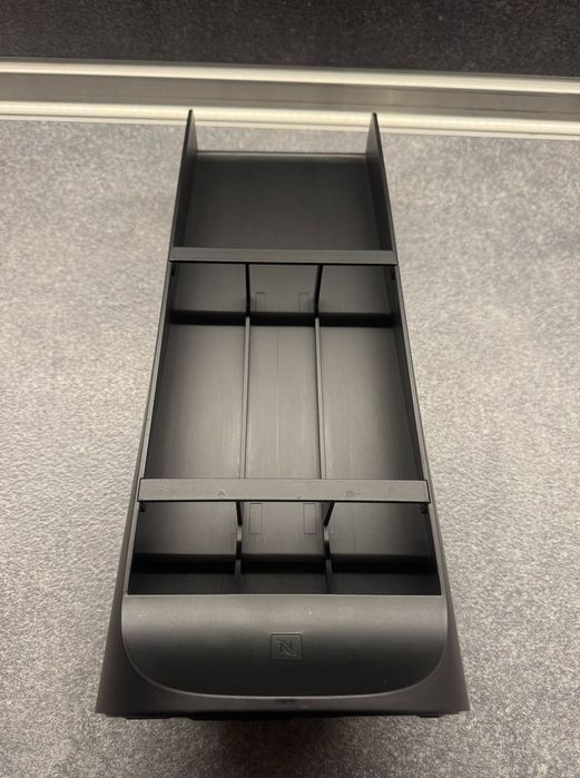 Nespresso диспенсъри за капсули