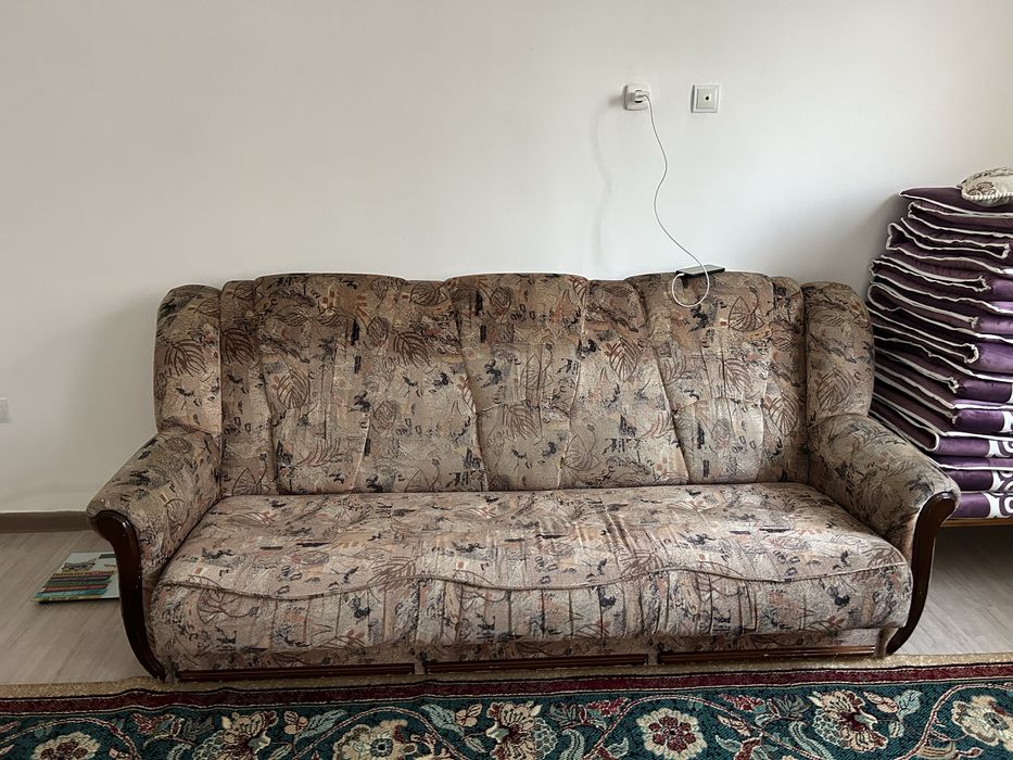 Диван, 2 кресло.